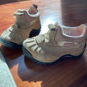 Kids timberland shoes  size 7.5